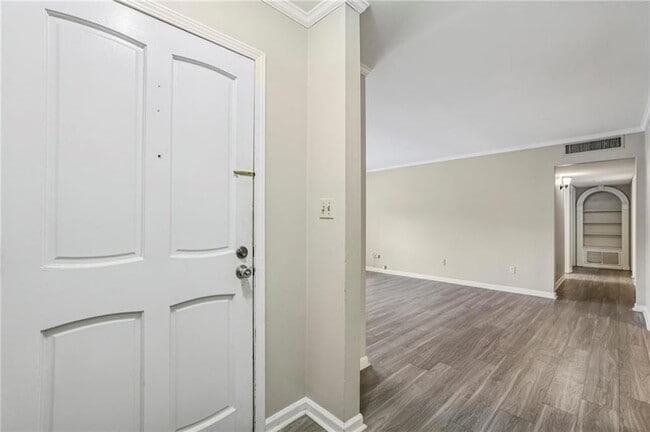 Building Photo - 103 La Rue Pl NW