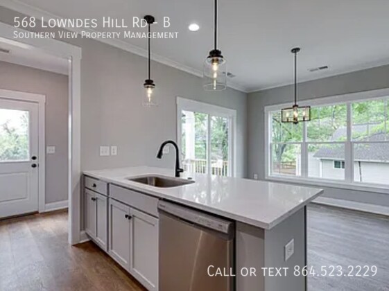 Building Photo - 568 Lowndes Hill Rd