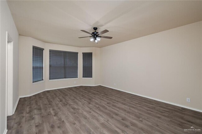 Building Photo - 3010 San Sebastian St