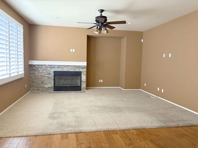 Building Photo - Beautiful Moreno Valley Home
