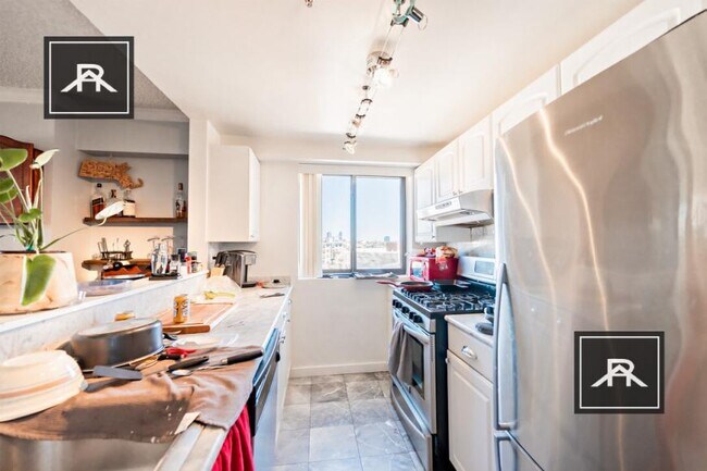 Primary Photo - 2 bedroom in Allston MA 02134