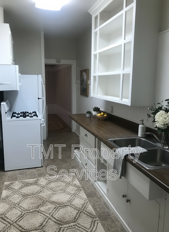 Building Photo - 719 19th St