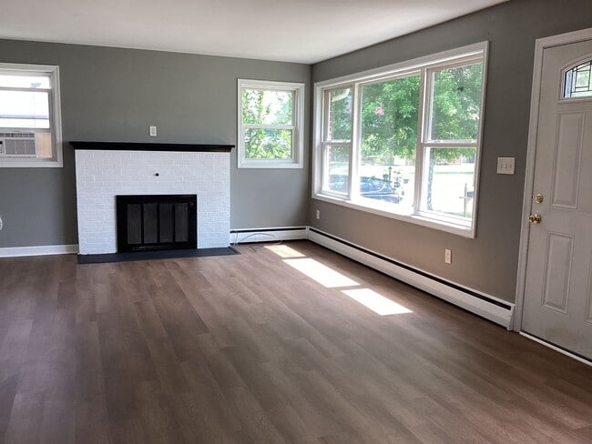 Building Photo - 320 Landis Ave
