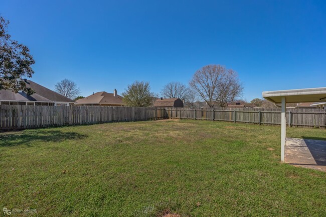 Building Photo - Beautiful South Bossier Southgate Estates ...
