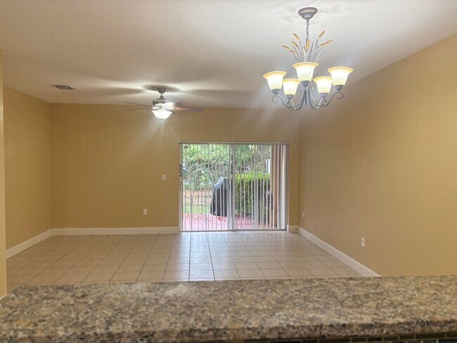 Building Photo - 6606 Catalina Ln