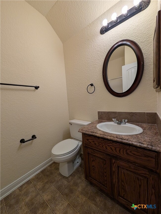 Building Photo - 1270 Hillcrest Dr