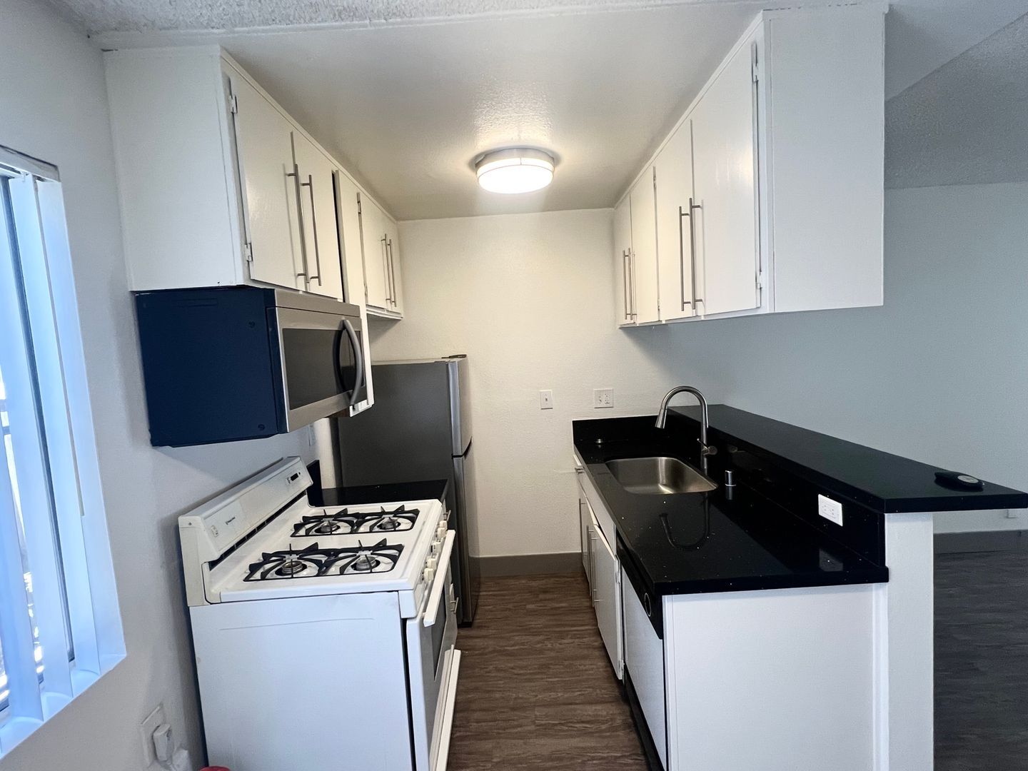 Building Photo - 3735 S Canfield Ave