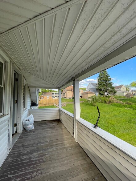 Upstairs porch - 123 Washington St