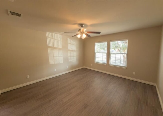 Building Photo - 2701 NW 185th St