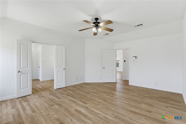 Building Photo - 2604 Montague County Dr