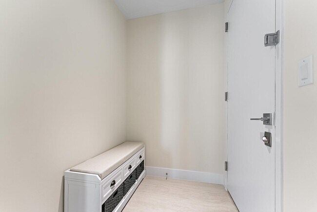 Building Photo - 3100 N Ocean Dr