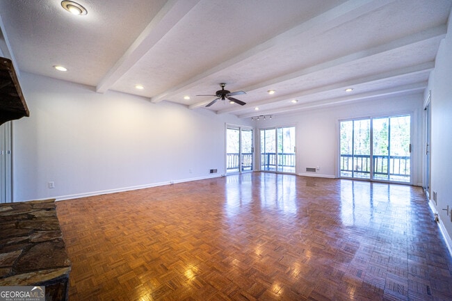 Building Photo - 3926 Clubland Dr