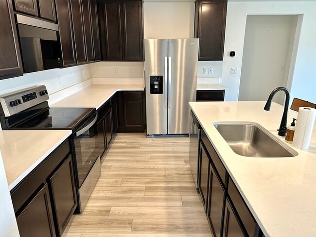 Building Photo - Fantastic 1 year NEW KB Home in Tierra La ...