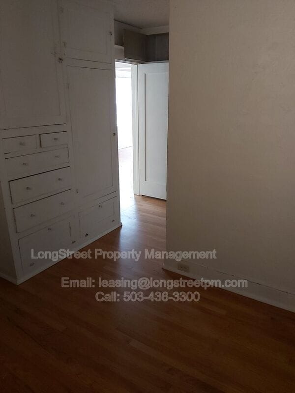 Building Photo - 205 NW Kings Blvd