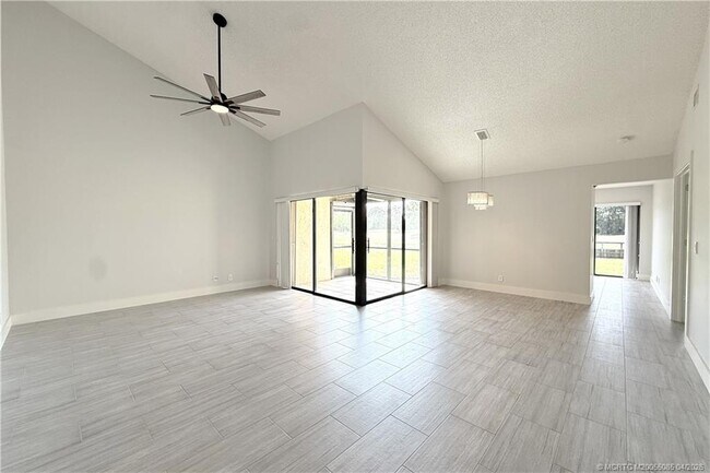 Building Photo - 3505 SW Quail Meadow Trail