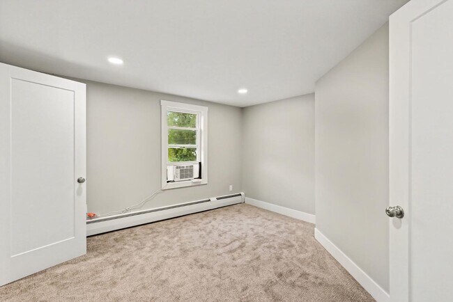 Building Photo - 8112 72nd Ave