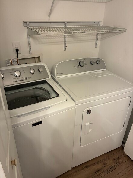 Building Photo - 1 Meadow Crossing Ct