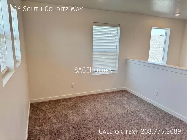 Building Photo - 4326 S Colditz Wy