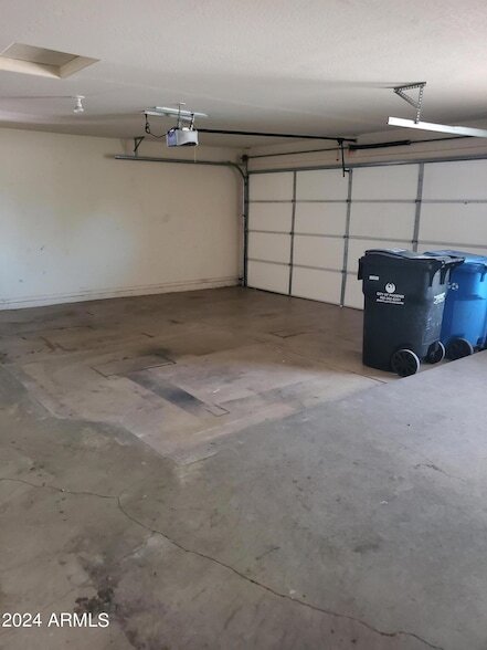 Building Photo - 3225 W Leisure Ln