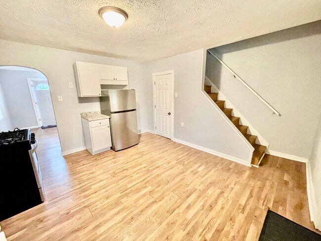 Building Photo - 625 Vanadium Rd