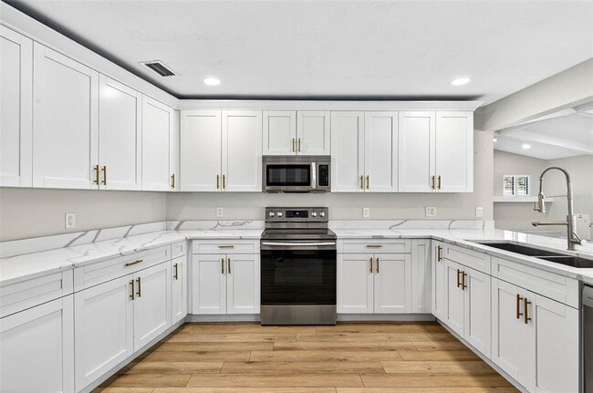 Building Photo - 5107 Lanai Way