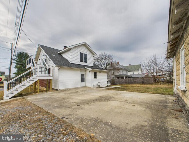 Building Photo - 820 E Oldtown Rd