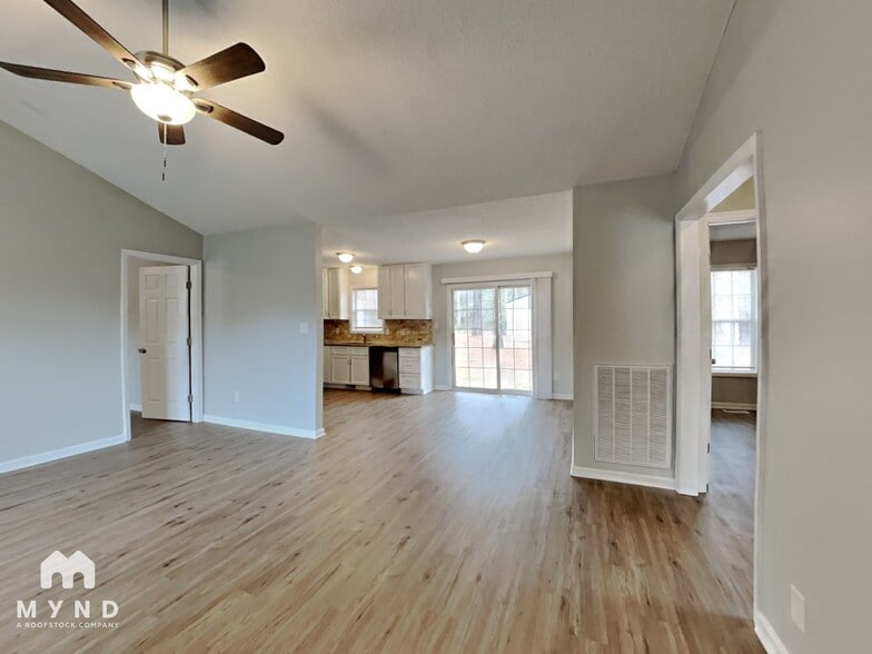 Building Photo - 177 Percheron Dr