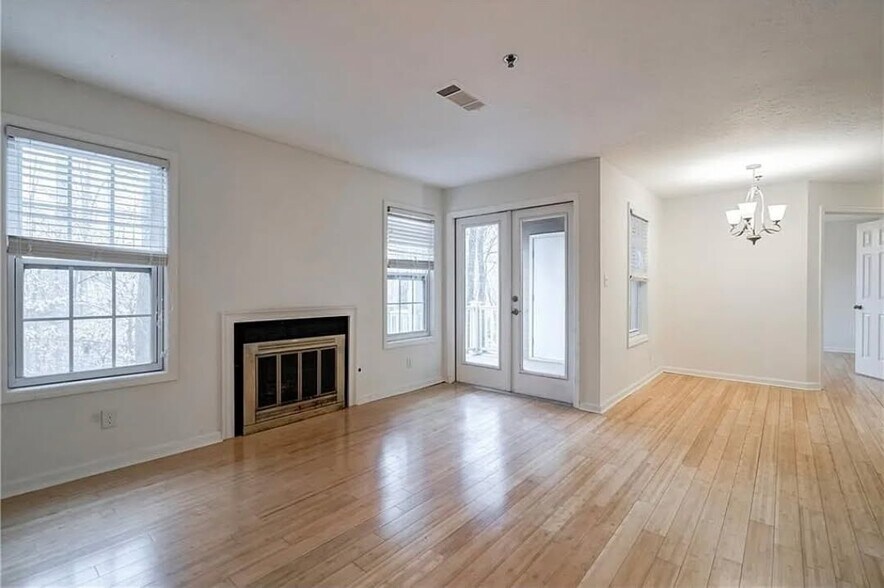 Building Photo - 2194 River Heights Ct SE