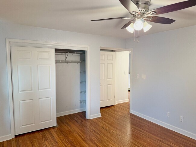 Building Photo - Ready NOW!!!! 2-Bedroom Condo In Ghent! Re...