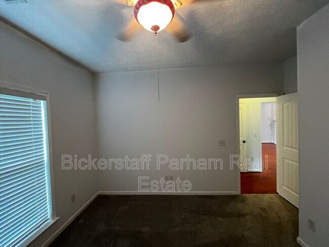 Building Photo - 7013 Imperial Way