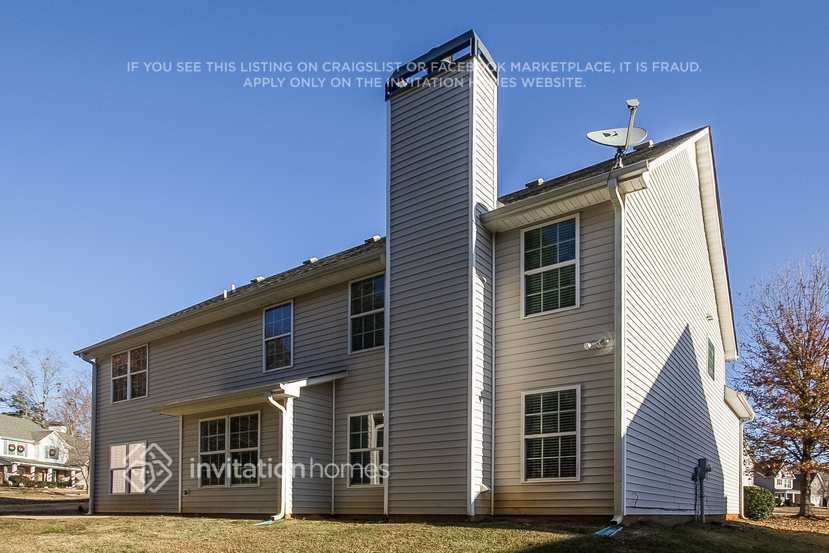 Building Photo - 1025 Levista Dr