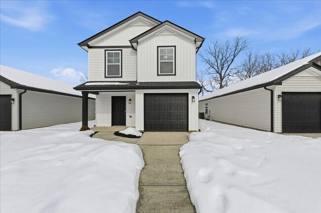 Building Photo - Brand New! 3 Bed 2.5 Bath