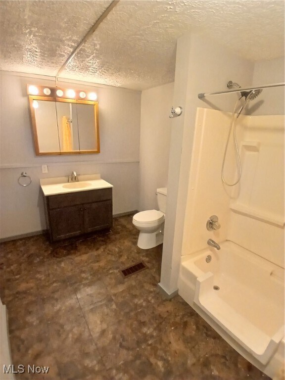 Building Photo - 809 Lakewood Ave