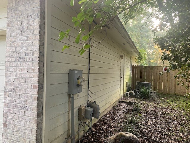 Building Photo - 1319 Blakemore Ct E