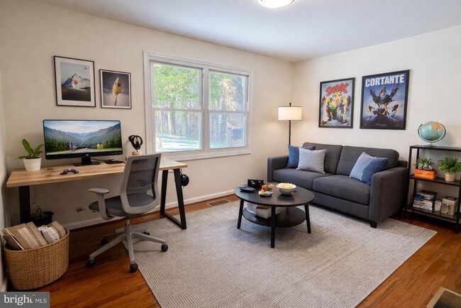 Building Photo - 1334 Waterbury Rd