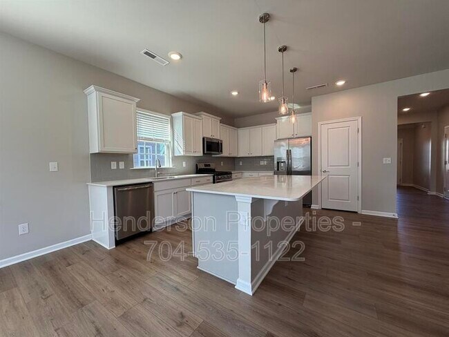 Building Photo - 125 Pampas Pl