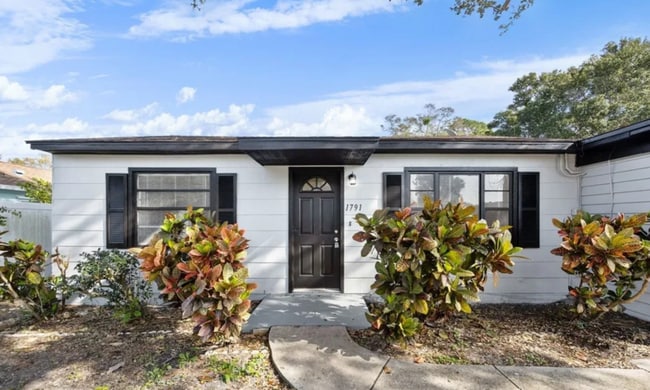 Building Photo - 1791 Sylvan Dr