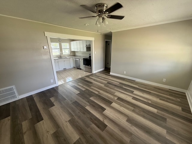 Building Photo - 857 Osage Ave