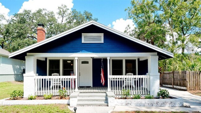 Building Photo - 1815 2nd Ave E