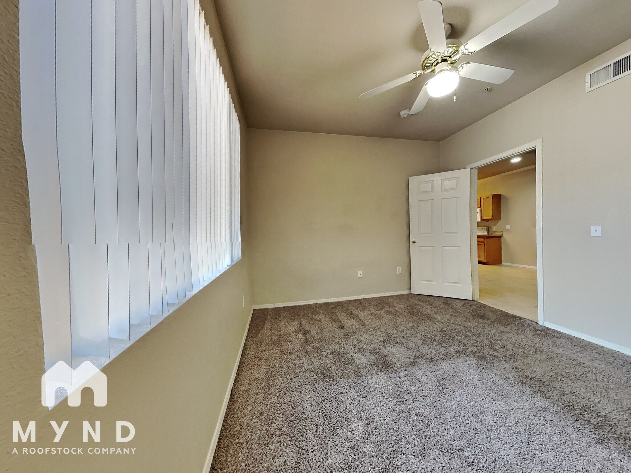 Building Photo - 5401 E Van Buren St