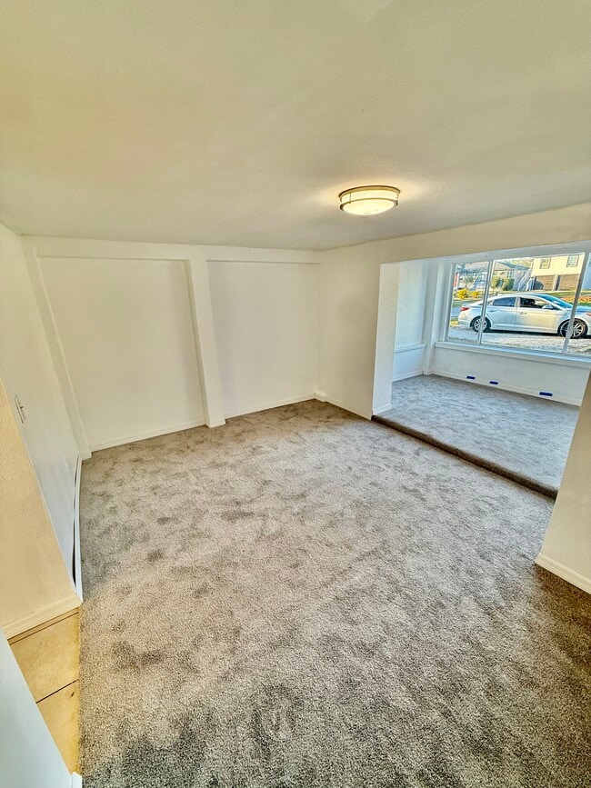 Building Photo - 874 Duplex