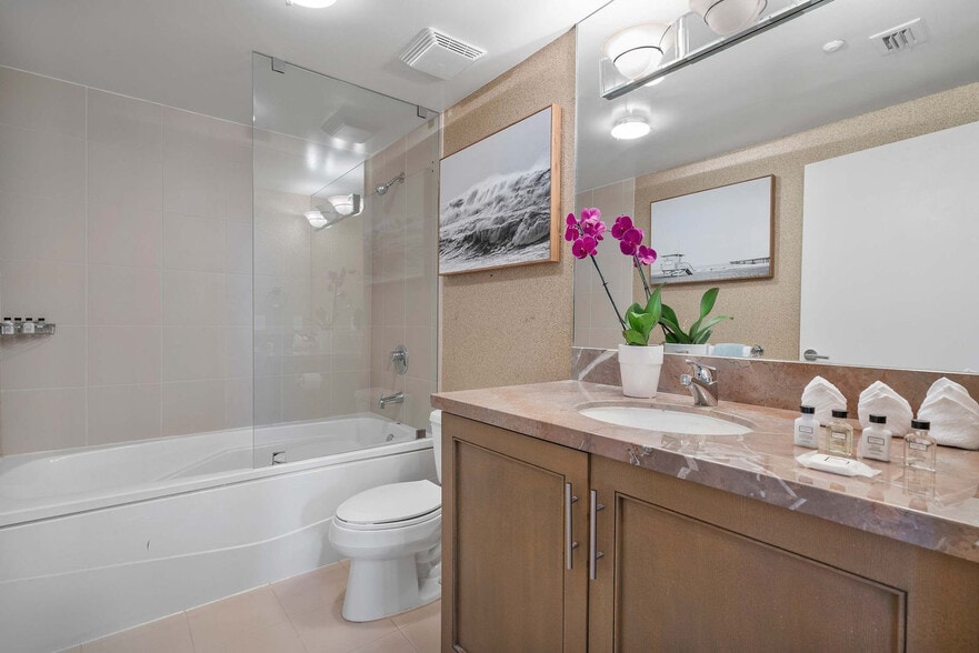 Building Photo - 2889 McFarlane Rd