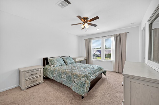 Building Photo - 17843 Plow Horse Ln