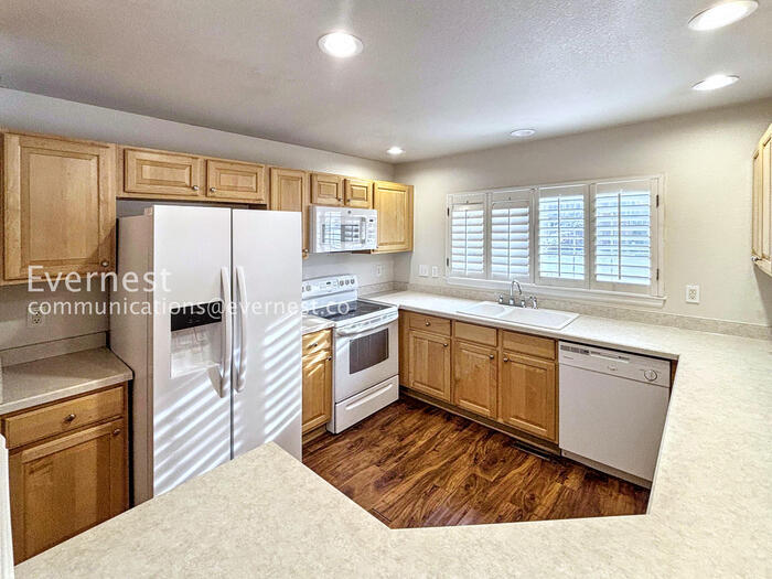 Building Photo - 6249 Trailhead Rd