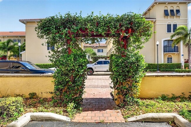 Building Photo - 105 S Bradford Bch Ct