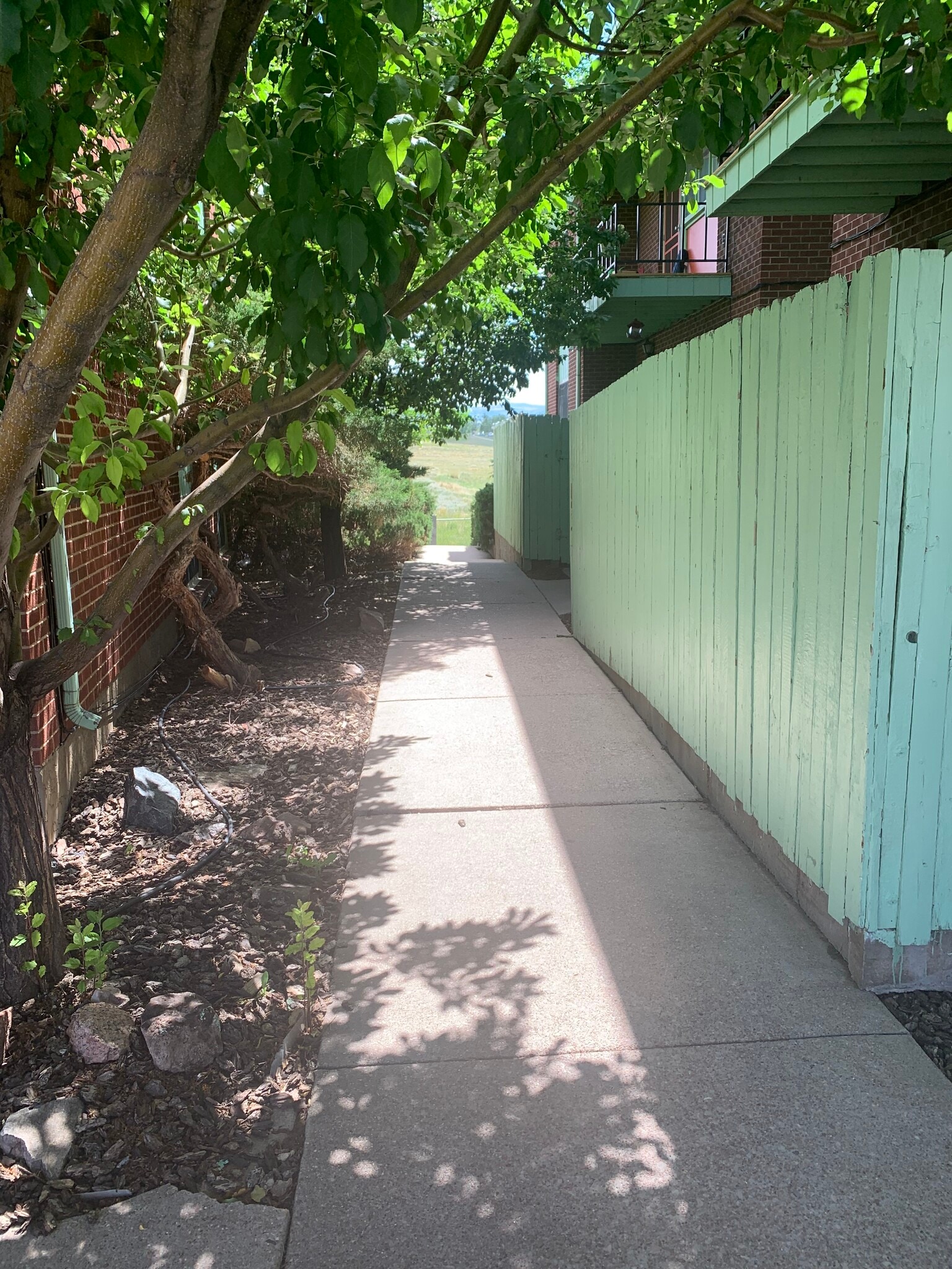 Building Photo - 875 N 15th St