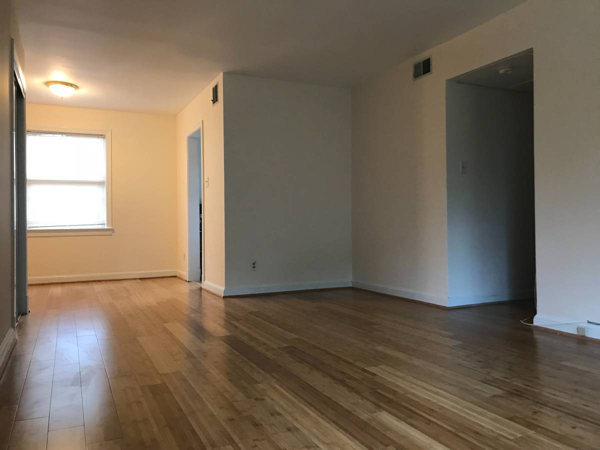 Building Photo - 2707 Arlington Blvd