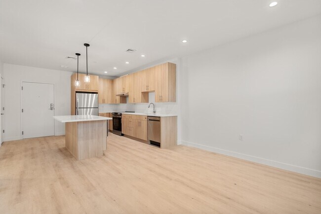 Building Photo - 1151 Walnut St