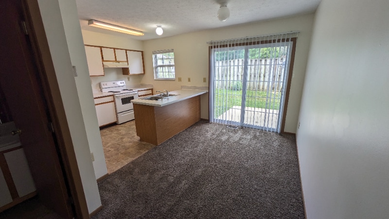 Building Photo - 123 Taylor Ave