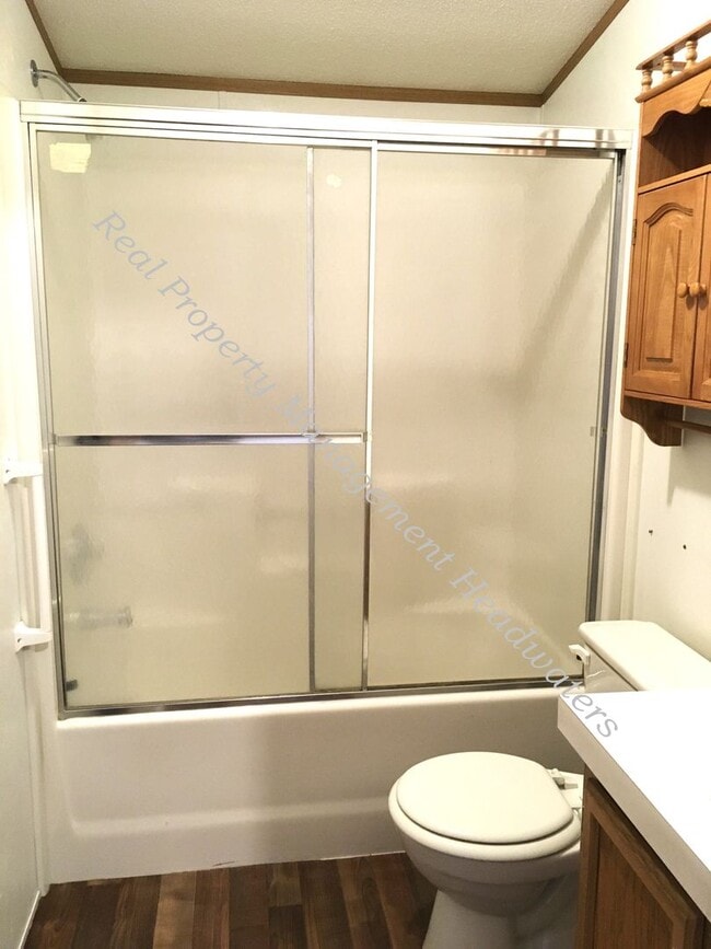 Building Photo - 3 Bedroom Mobile Home for Rent